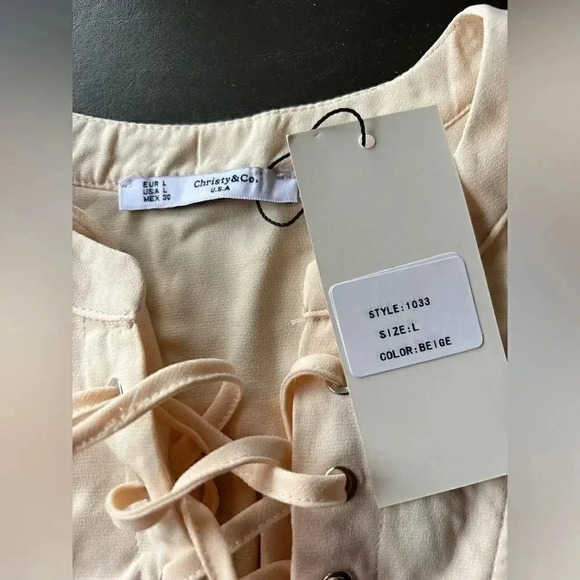 Lace up tank large NWT - Picture 2 of 3